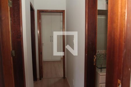 Corredor de apartamento para alugar com 3 quartos, 127m² em São José, Belo Horizonte