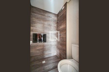 Banheiro  de kitnet/studio para alugar com 2 quartos, 40m² em Chácara Santo Antônio (zona Leste), São Paulo