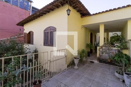 Casa à venda com 304m², 4 quartos e 1 vagaFachada