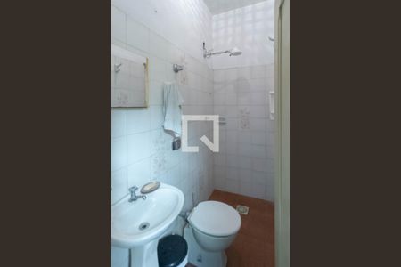 Casa à venda com 304m², 4 quartos e 1 vagaBanheiro social 