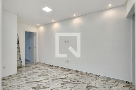 Sala de casa de condomínio para alugar com 3 quartos, 80m² em Tupi, Praia Grande