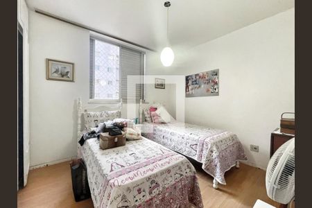 Apartamento à venda com 180m², 4 quartos e 2 vagasQuarto 2