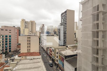 Vista do Quarto de kitnet/studio para alugar com 1 quarto, 32m² em Santa Ifigênia, São Paulo