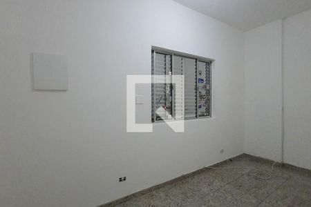 Quarto 1 de casa para alugar com 2 quartos, 130m² em Vila Maria Luisa, São Paulo