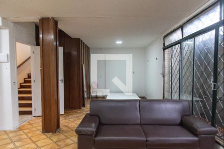 Sala de kitnet/studio para alugar com 1 quarto, 40m² em Jardim da Glória, São Paulo