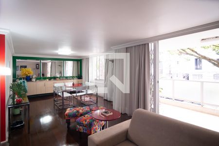 Sala de apartamento à venda com 3 quartos, 246m² em Bela Vista, São Paulo