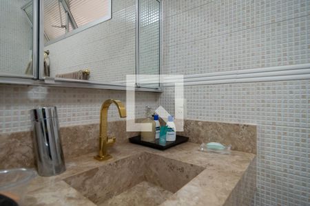 Apartamento à venda com 246m², 3 quartos e 3 vagasBanheiro 1
