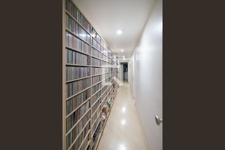 Apartamento à venda com 246m², 3 quartos e 3 vagasCorredor