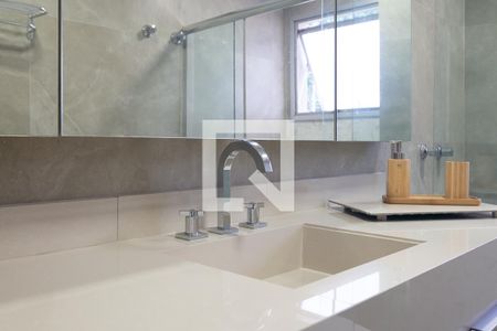 Apartamento à venda com 246m², 3 quartos e 3 vagasBanheiro 2