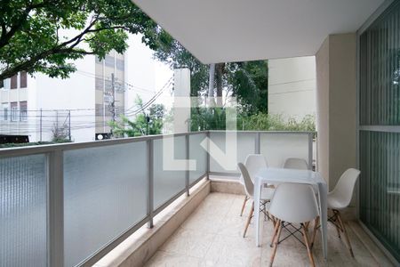 Varanda de apartamento à venda com 3 quartos, 246m² em Bela Vista, São Paulo