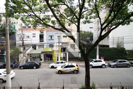 Apartamento à venda com 246m², 3 quartos e 3 vagasVaranda