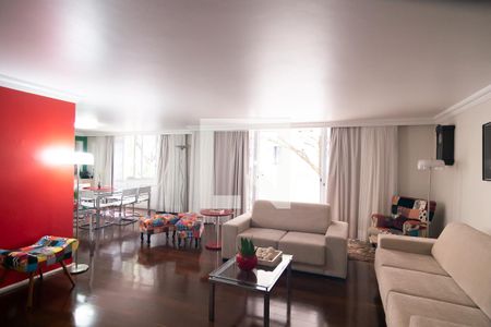 Apartamento à venda com 246m², 3 quartos e 3 vagasSala