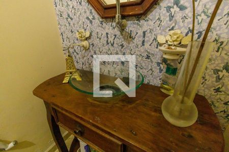 Casa de condomínio à venda com 360m², 4 quartos e 3 vagasLavabo