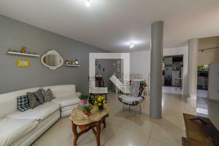 Sala de casa de condomínio à venda com 4 quartos, 128m² em Recreio dos Bandeirantes, Rio de Janeiro