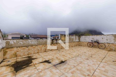 Casa de condomínio à venda com 360m², 4 quartos e 3 vagasTerraço