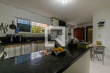 Casa de condomínio à venda com 360m², 4 quartos e 3 vagasCozinha