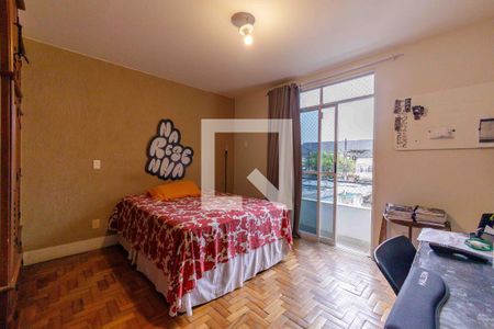 Casa de condomínio à venda com 360m², 4 quartos e 3 vagasSuíte 4