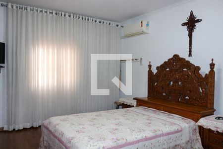 Casa à venda com 280m², 3 quartos e 5 vagasSuíte