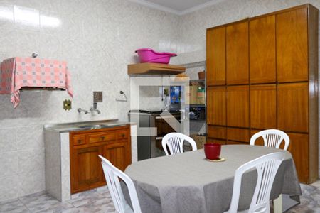 Casa à venda com 280m², 3 quartos e 5 vagasEdícula