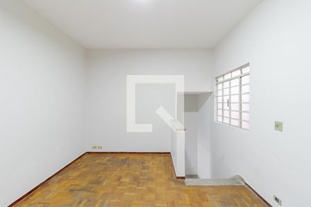 Sala de apartamento para alugar com 2 quartos, 100m² em Vila Santo Estefano, São Paulo