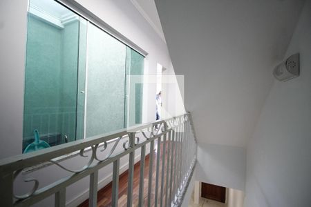 Casa à venda com 348m², 4 quartos e 2 vagasEscada