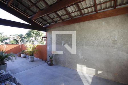 Casa à venda com 348m², 4 quartos e 2 vagasÁrea externa