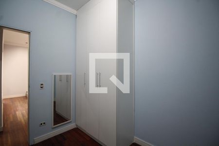 Casa à venda com 348m², 4 quartos e 2 vagasQuarto 1