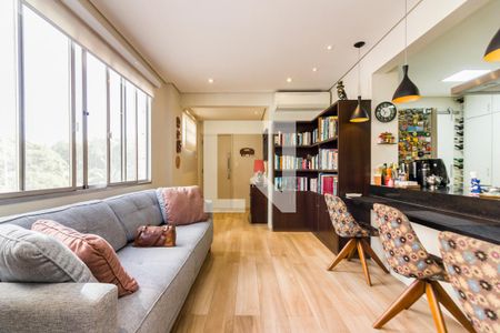 Sala de apartamento à venda com 3 quartos, 142m² em Jardim Europa, São Paulo