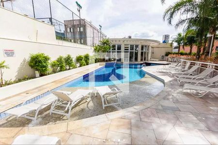 Apartamento para alugar com 47m², 2 quartos e 1 vaga Apartamento para alugar com 47m², 2 quartos e 1 vagaÁrea comum - Piscina