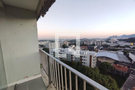 Sacada de apartamento para alugar com 3 quartos, 80m² em Taquara, Rio de Janeiro
