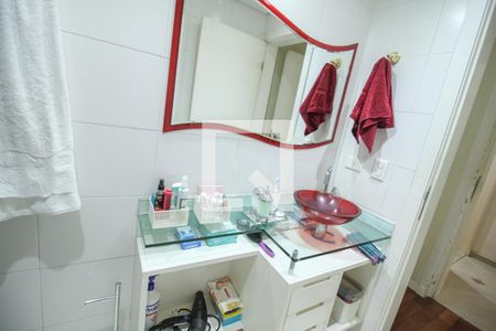 Apartamento à venda com 151m², 3 quartos e 2 vagasBanheiro Quarto 2