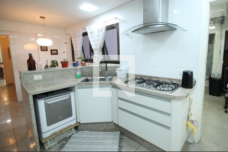 Apartamento à venda com 151m², 3 quartos e 2 vagasCozinha