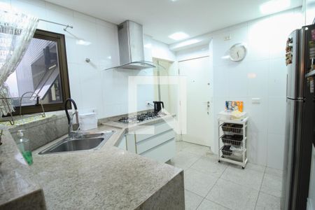 Apartamento à venda com 151m², 3 quartos e 2 vagasCozinha