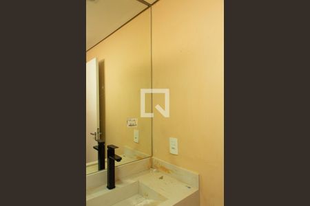 Apartamento à venda com 79m², 2 quartos e 1 vagaBANHEIRO