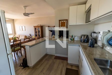 Apartamento à venda com 86m², 3 quartos e 2 vagasCozinha