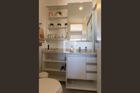 Apartamento à venda com 86m², 3 quartos e 2 vagasBanheiro da Suíte