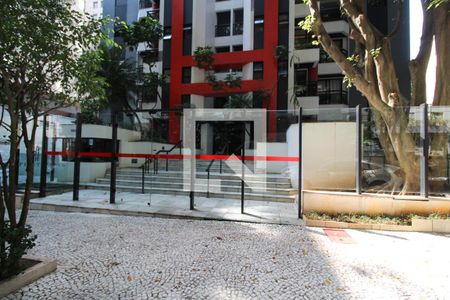 Apartamento à venda com 40m², 1 quarto e 1 vaga Apartamento à venda com 40m², 1 quarto e 1 vagaFachada