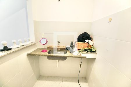Cozinha de kitnet/studio para alugar com 0 quarto, 27m² em Amaralina, Salvador