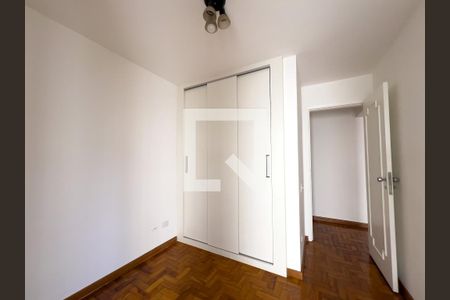 Quarto, armário  de apartamento para alugar com 1 quarto, 45m² em Moema, São Paulo