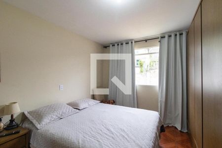 Quarto 1 Suite de casa para alugar com 3 quartos, 450m² em Lindóia, Curitiba
