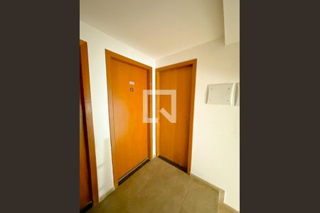 Apartamento para alugar com 55m², 2 quartos e 1 vagaHall social