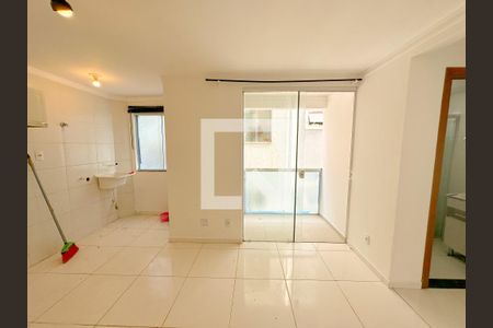 Sala de apartamento para alugar com 2 quartos, 55m² em Ingleses do Rio Vermelho, Florianópolis
