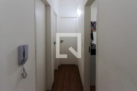 Casa de condomínio à venda com 170m², 3 quartos e 2 vagasCorredor