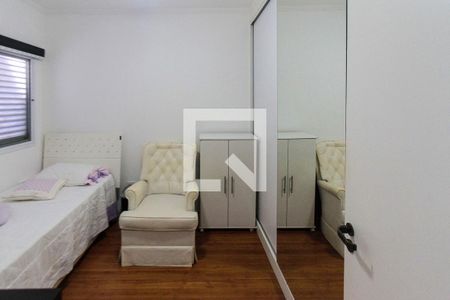 Casa de condomínio à venda com 170m², 3 quartos e 2 vagasQuarto