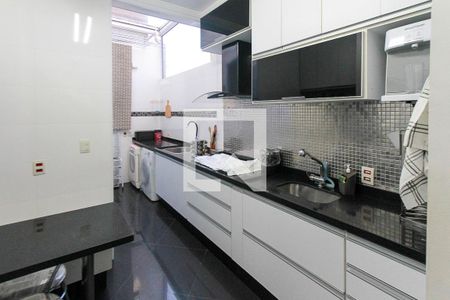 Casa de condomínio à venda com 170m², 3 quartos e 2 vagasCozinha