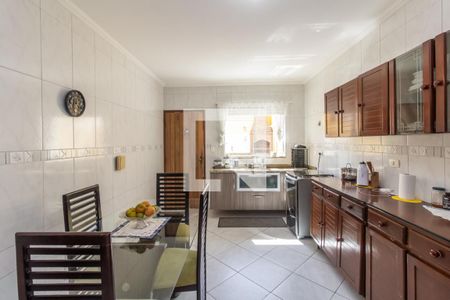 Casa à venda com 128m², 3 quartos e 1 vaga Casa à venda com 128m², 3 quartos e 1 vagaCozinha