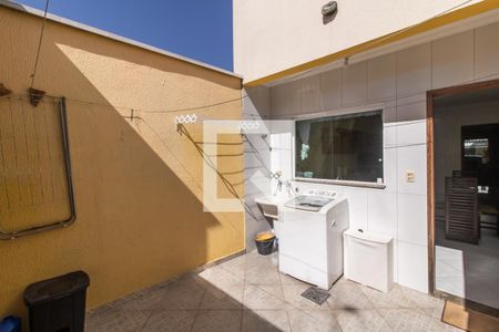 Casa à venda com 128m², 3 quartos e 1 vaga Casa à venda com 128m², 3 quartos e 1 vagaÁrea de Serviço