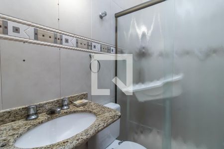 Casa à venda com 128m², 3 quartos e 1 vaga Casa à venda com 128m², 3 quartos e 1 vagaBanheiro