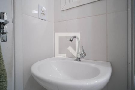 Casa de condomínio à venda com 98m², 3 quartos e 2 vagasBanheiro 