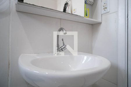 Casa de condomínio à venda com 98m², 3 quartos e 2 vagasBanheiro 